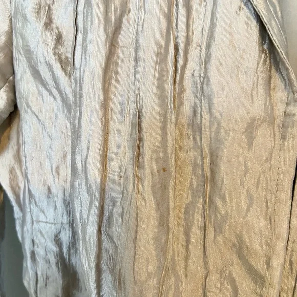 LAFAYETTE 148 NEW YORK METALLIC CRINKLE TOP, GUC - Picture 6 of 7